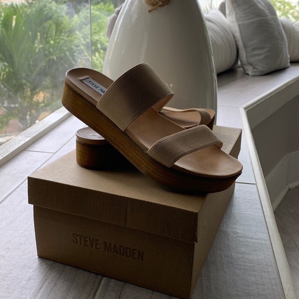 Steve Madden Wedges